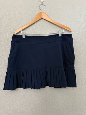 NWT Under Armour Golf Skort XL in Navy Blue